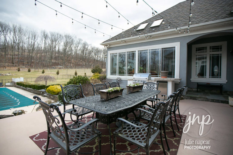 Hidden View Bed and Breakfast, wedding venue in Loudoun County, VA, by Julie Napear Photography